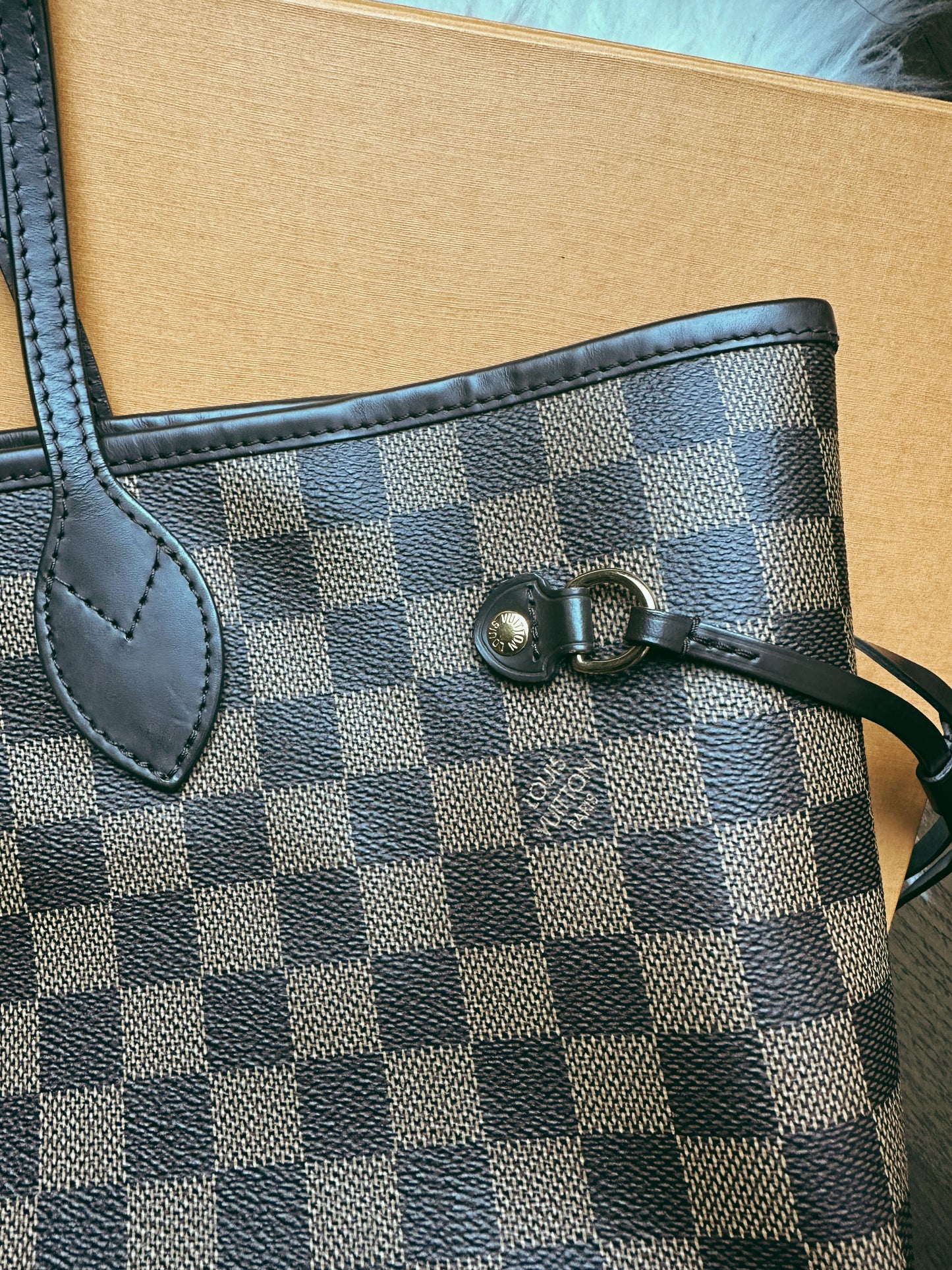 Louis Vuitton Neverfull Damier Ebene MM