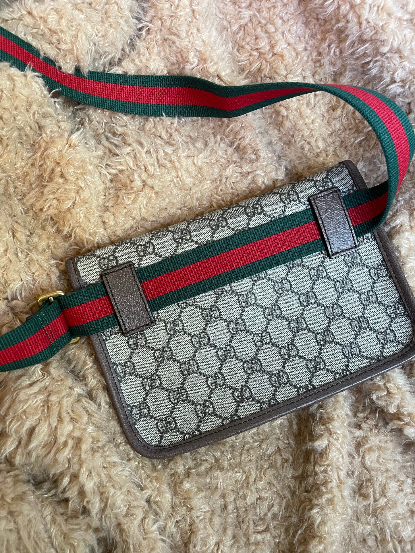 Gucci GG Supreme Neo Belt Bag