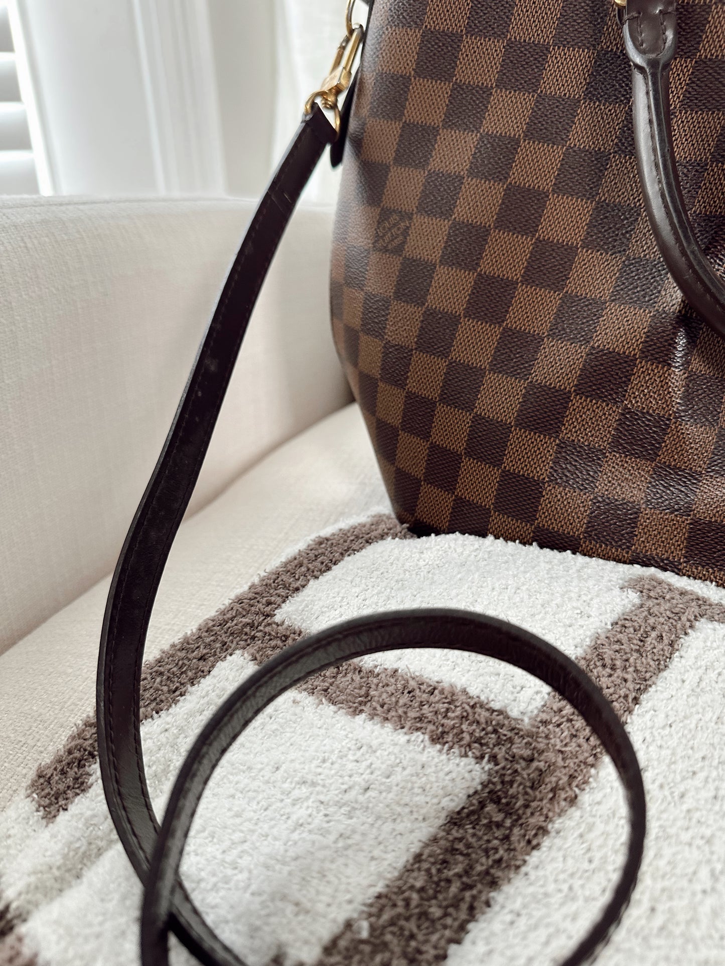 Louis Vuitton Damier Siena MM