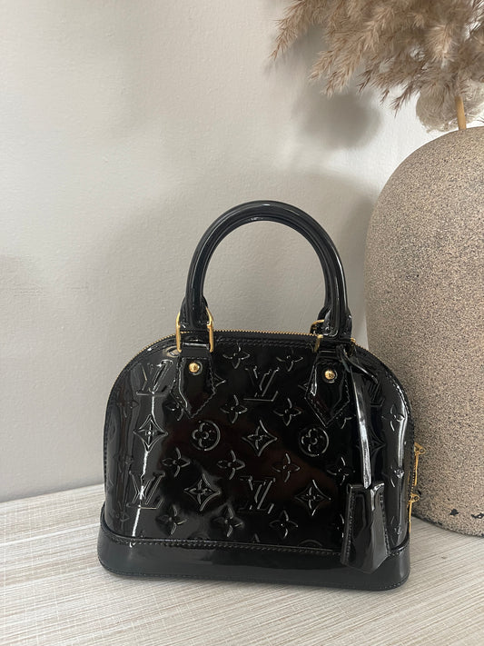 Louis Vuitton Alma BB Vernis Leather