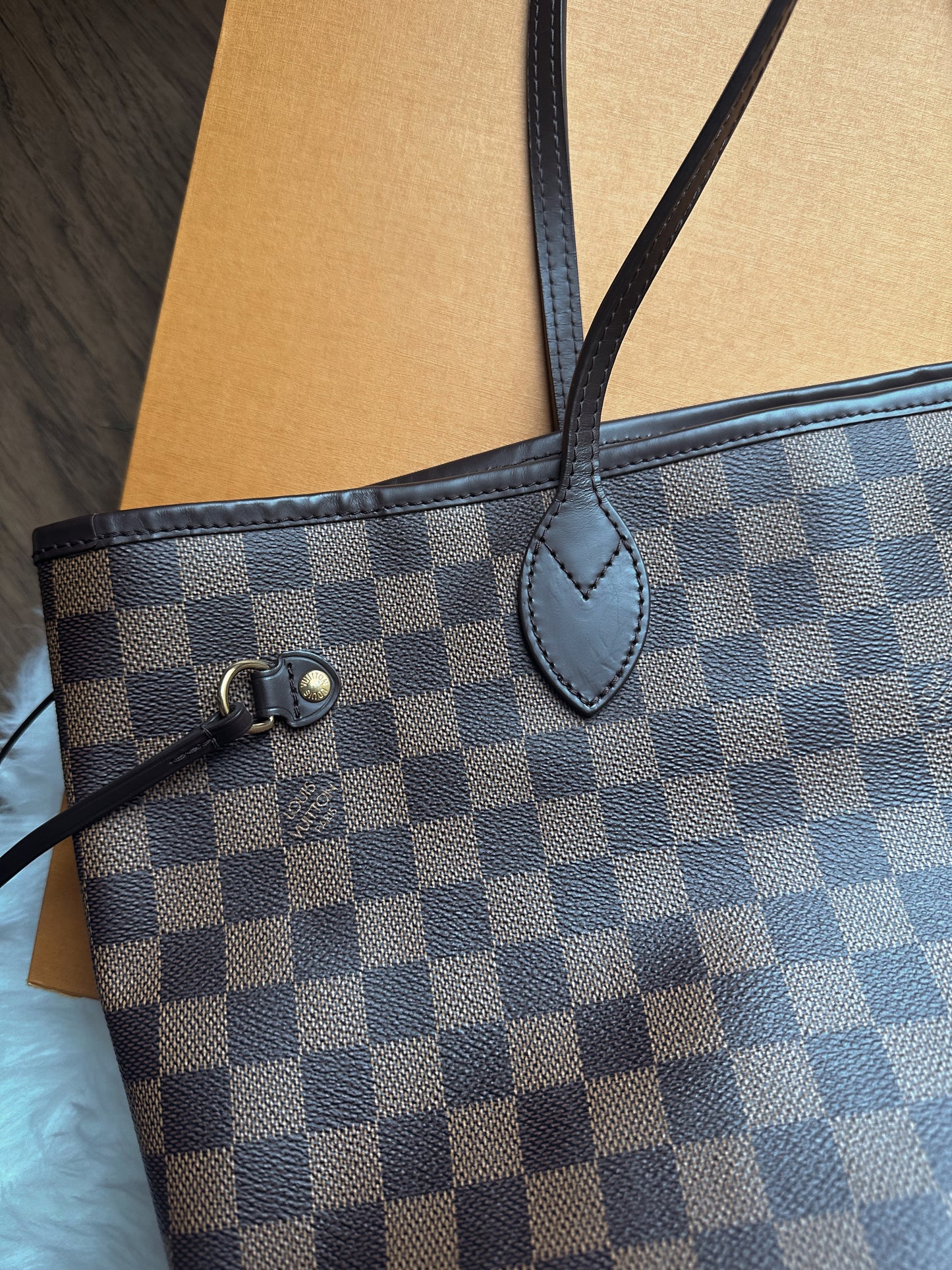 Louis Vuitton Neverfull Damier Ebene MM