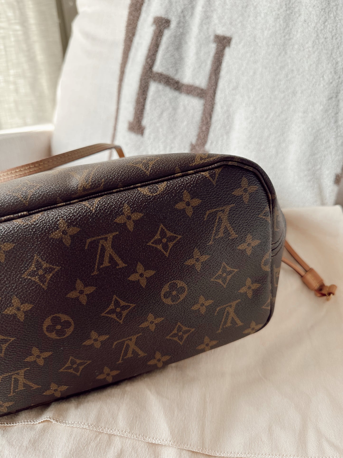 Louis Vuitton Neverfull MM Monogram