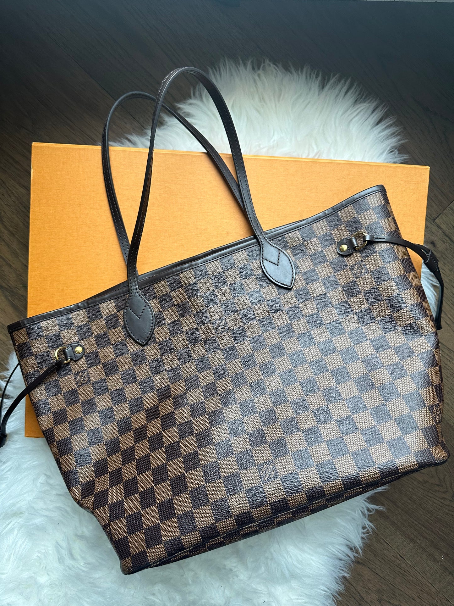 Louis Vuitton Neverfull Damier Ebene MM