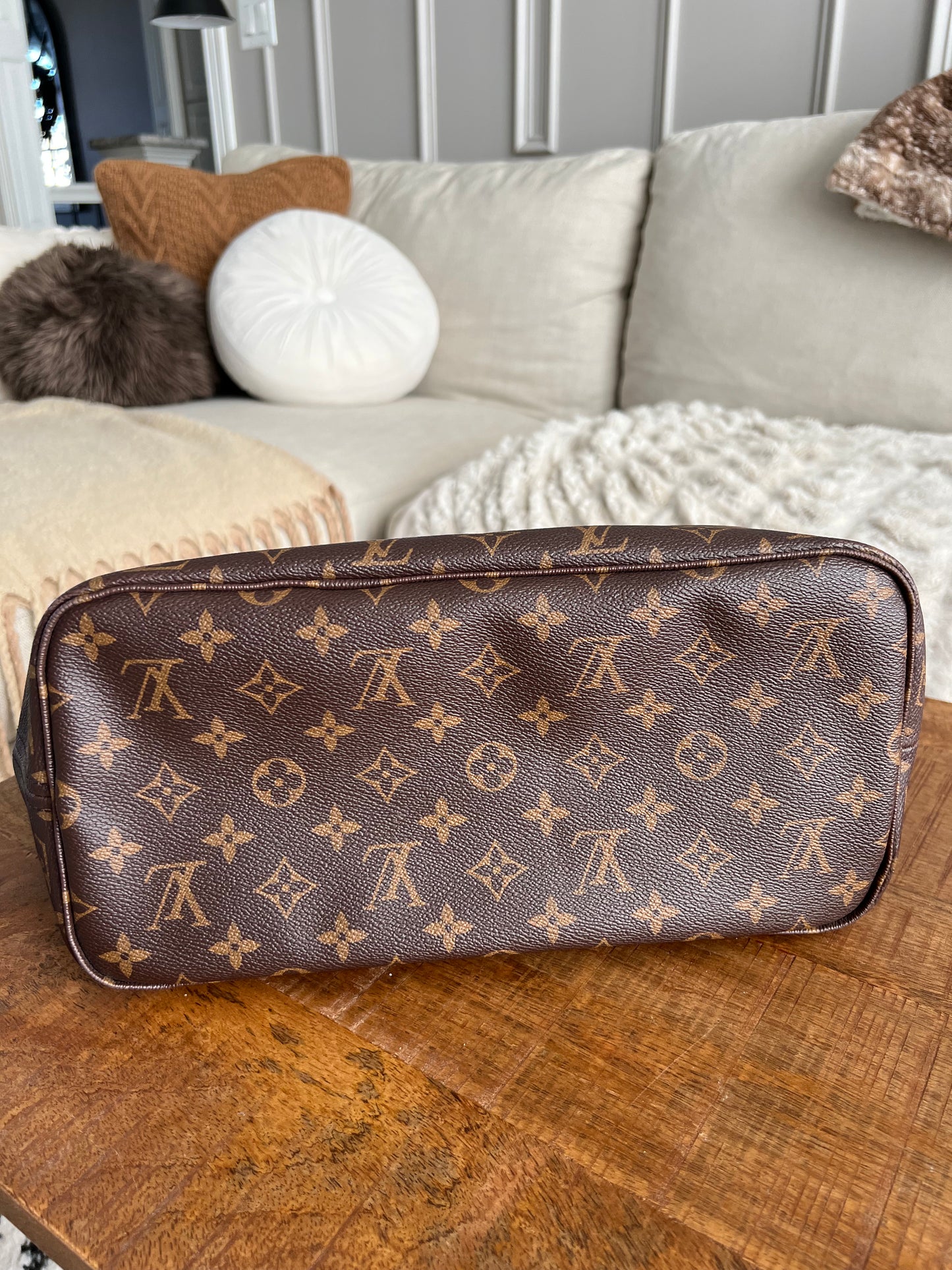 Louis Vuitton Neverfull MM Monogram