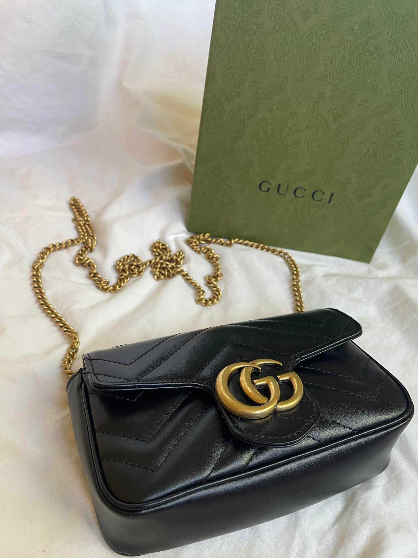 Gucci Super Mini GG Marmont