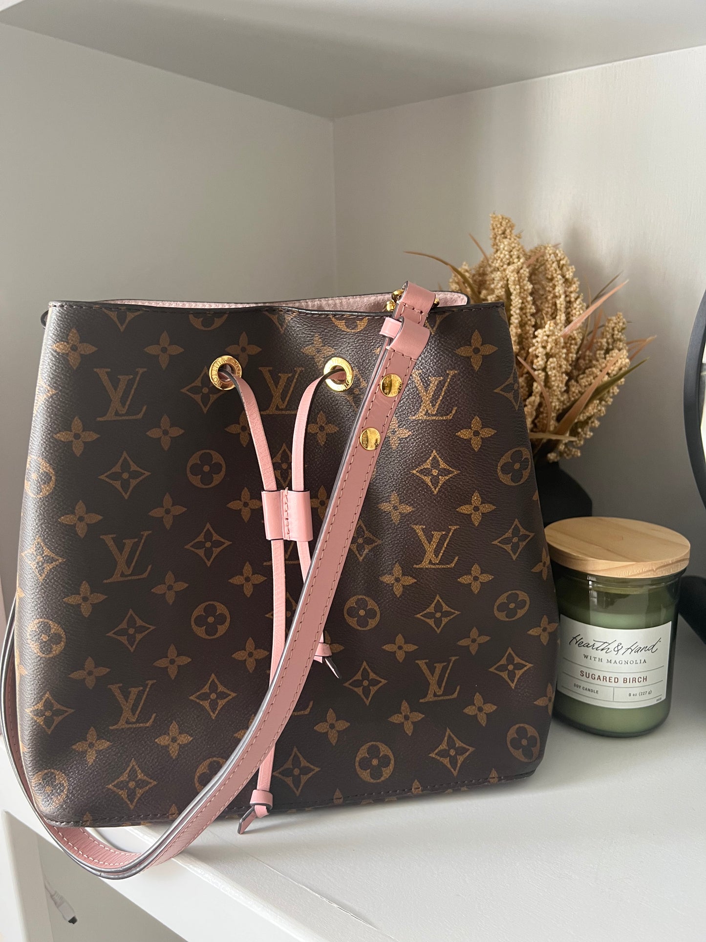 Louis Vuitton NeoNoe Rose Monogram