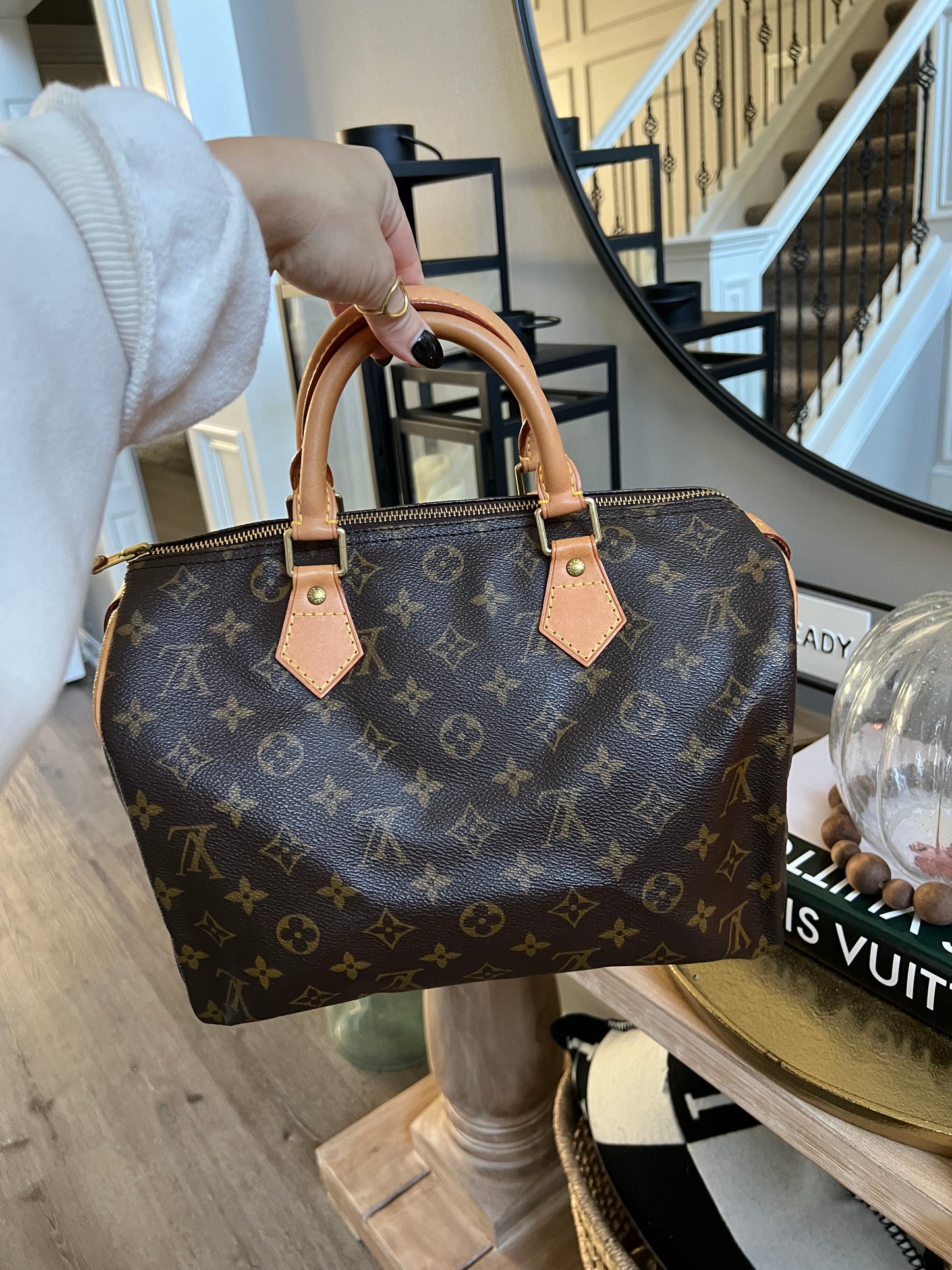 Louis Vuitton Monogram Speedy 30