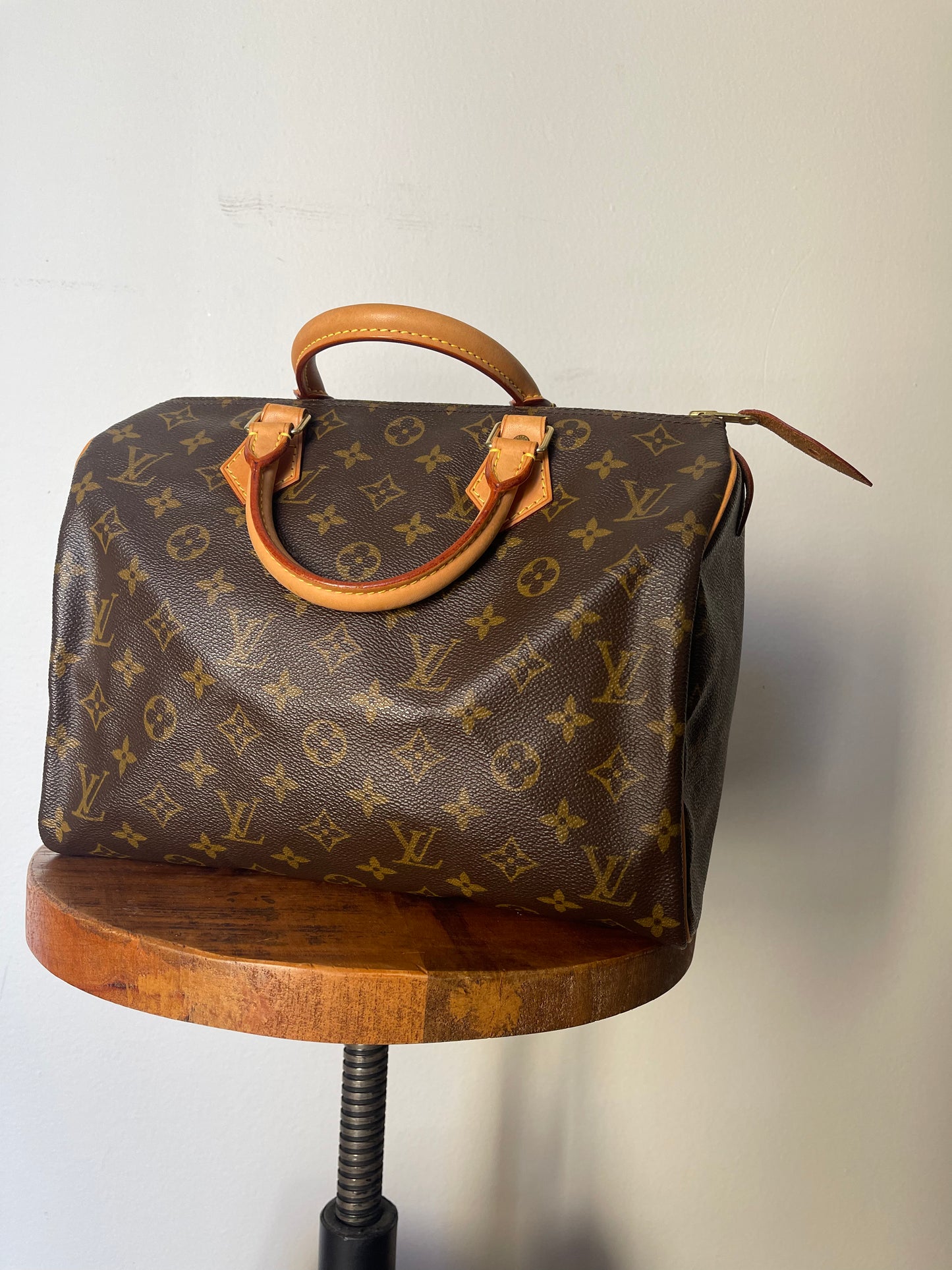 Louis Vuitton Monogram Speedy 30