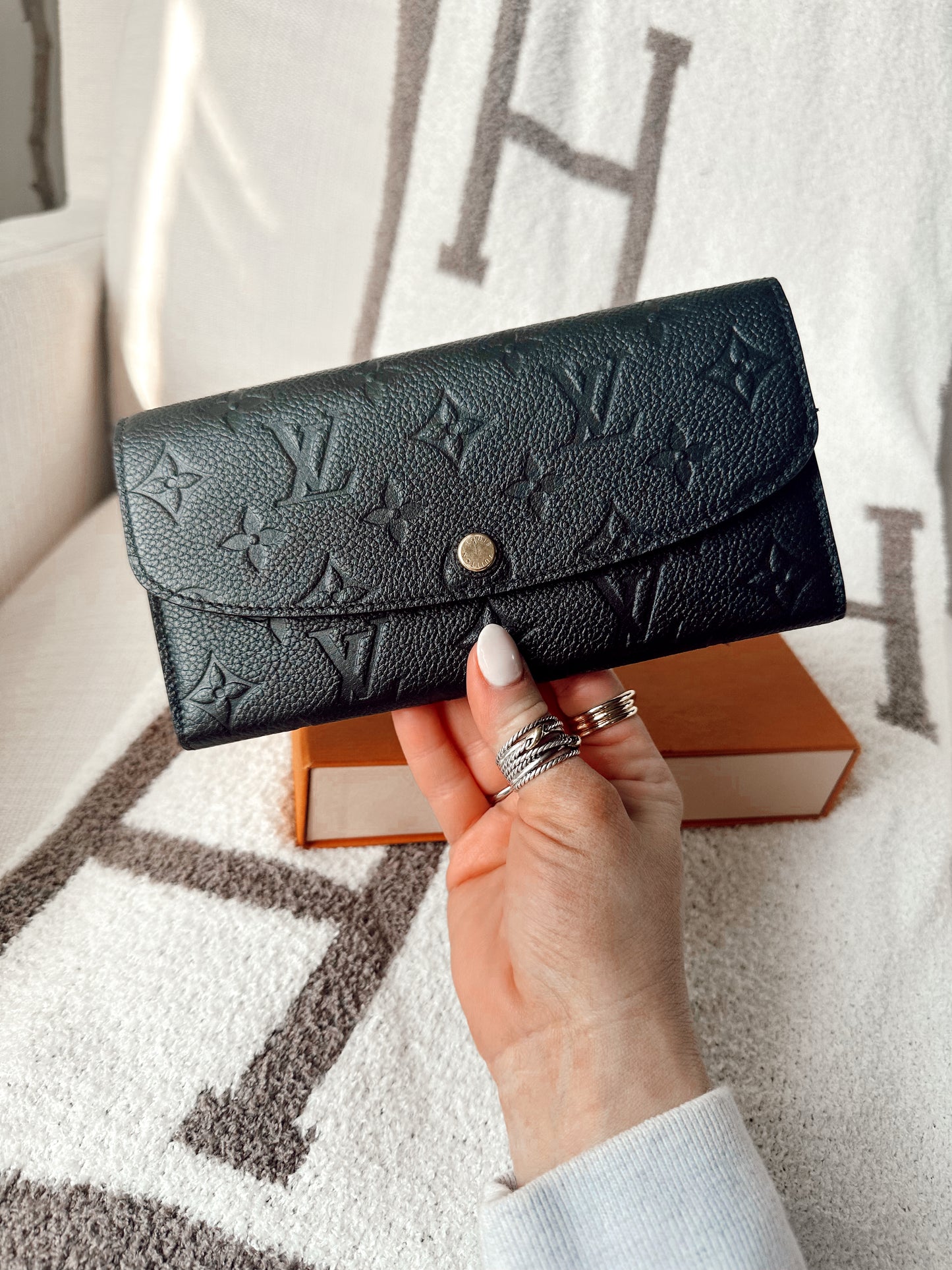 Louis Vuitton Emilie Wallet Noir