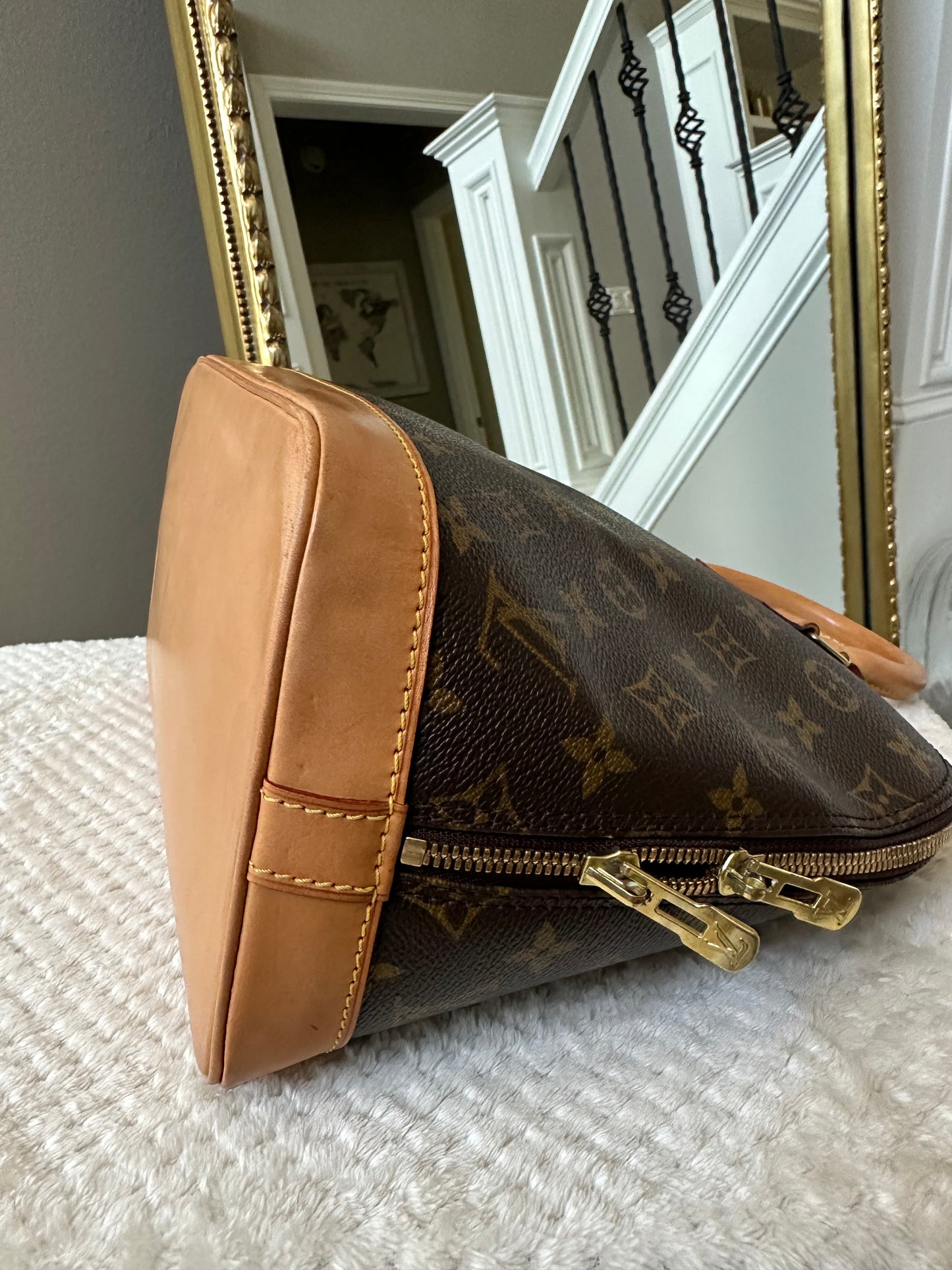 Louis Vuitton Alma PM