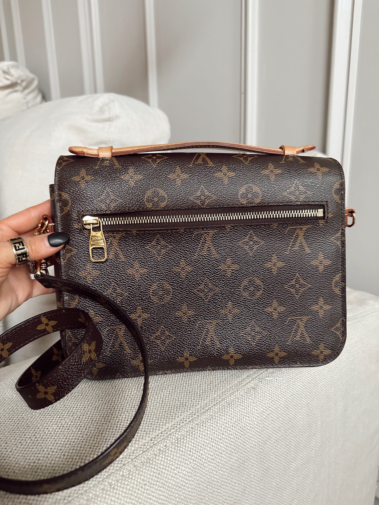 Louis Vuitton pochette Metis