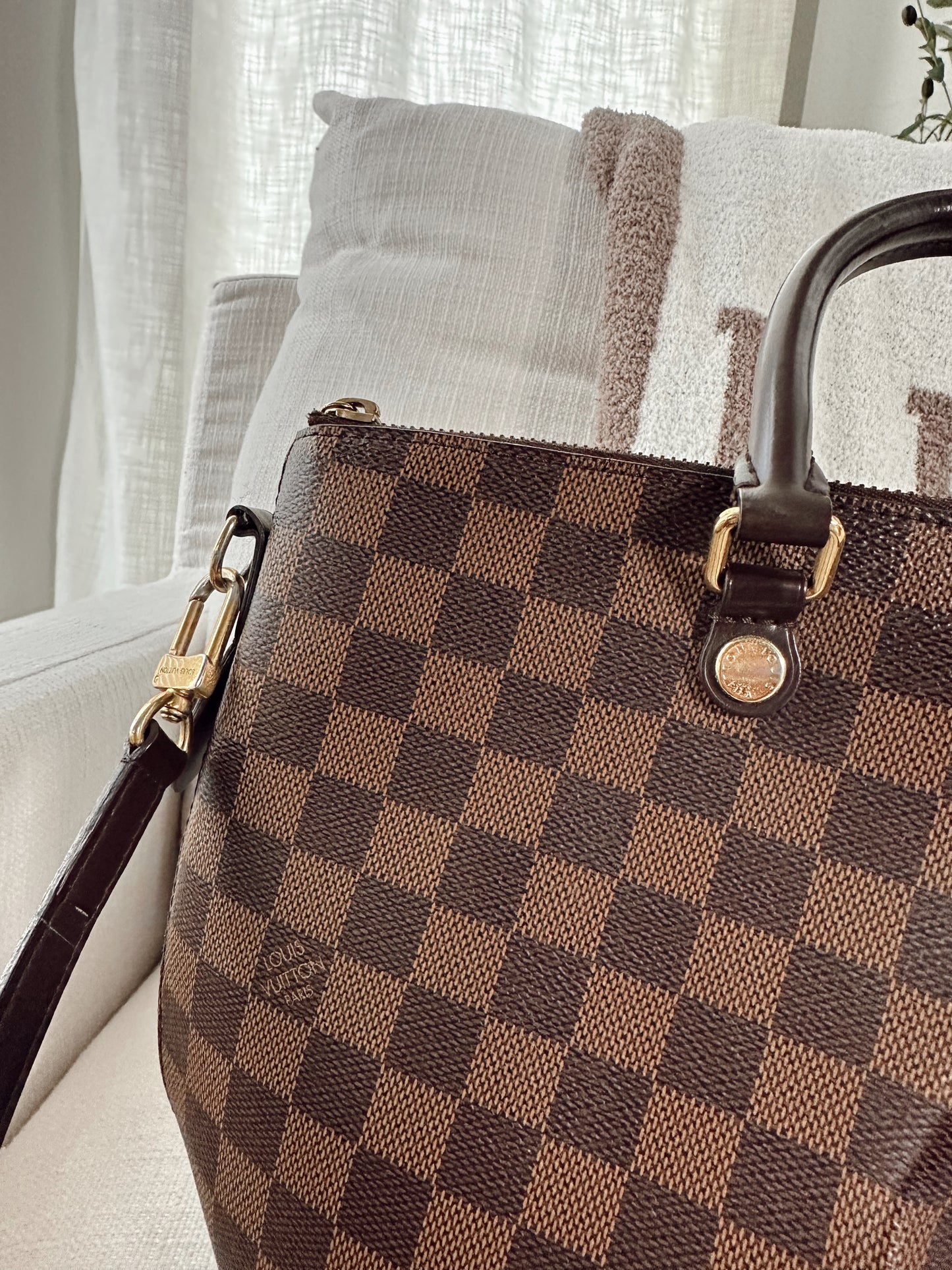 Louis Vuitton Damier Siena MM