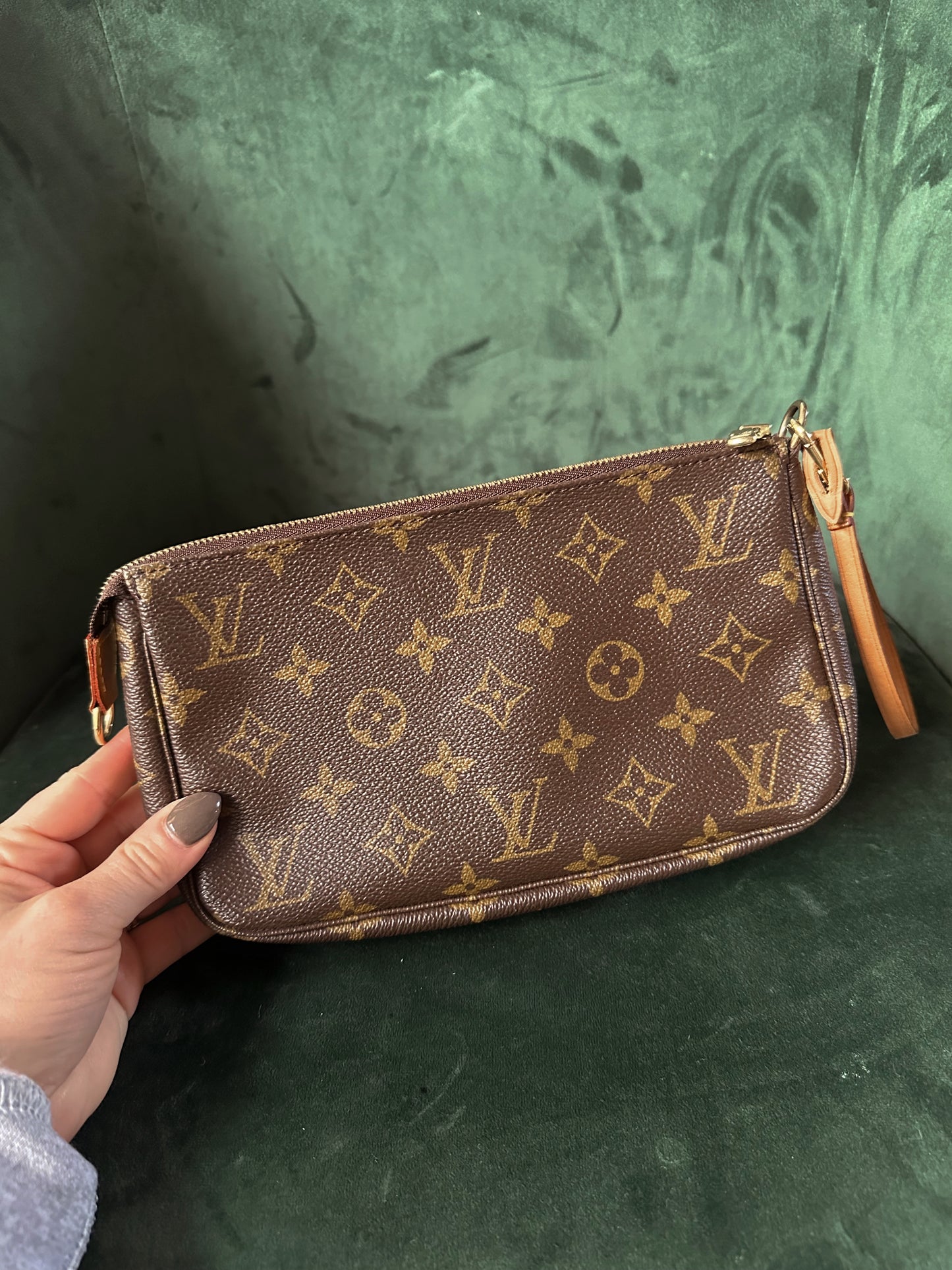 Louis Vuitton Pochette Accessoires