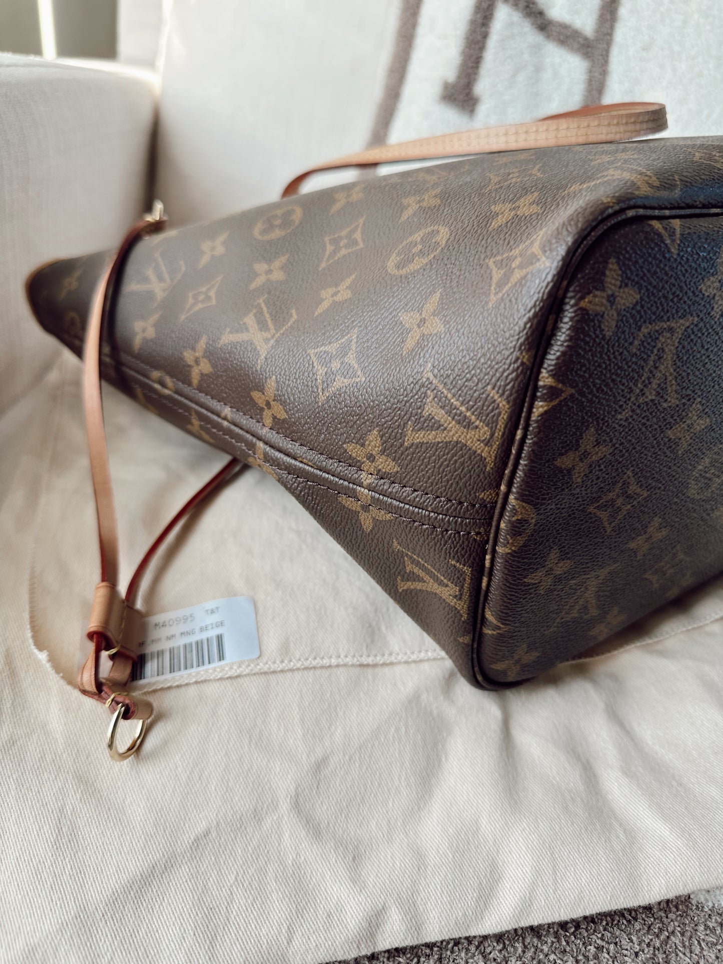 Louis Vuitton Neverfull MM Monogram