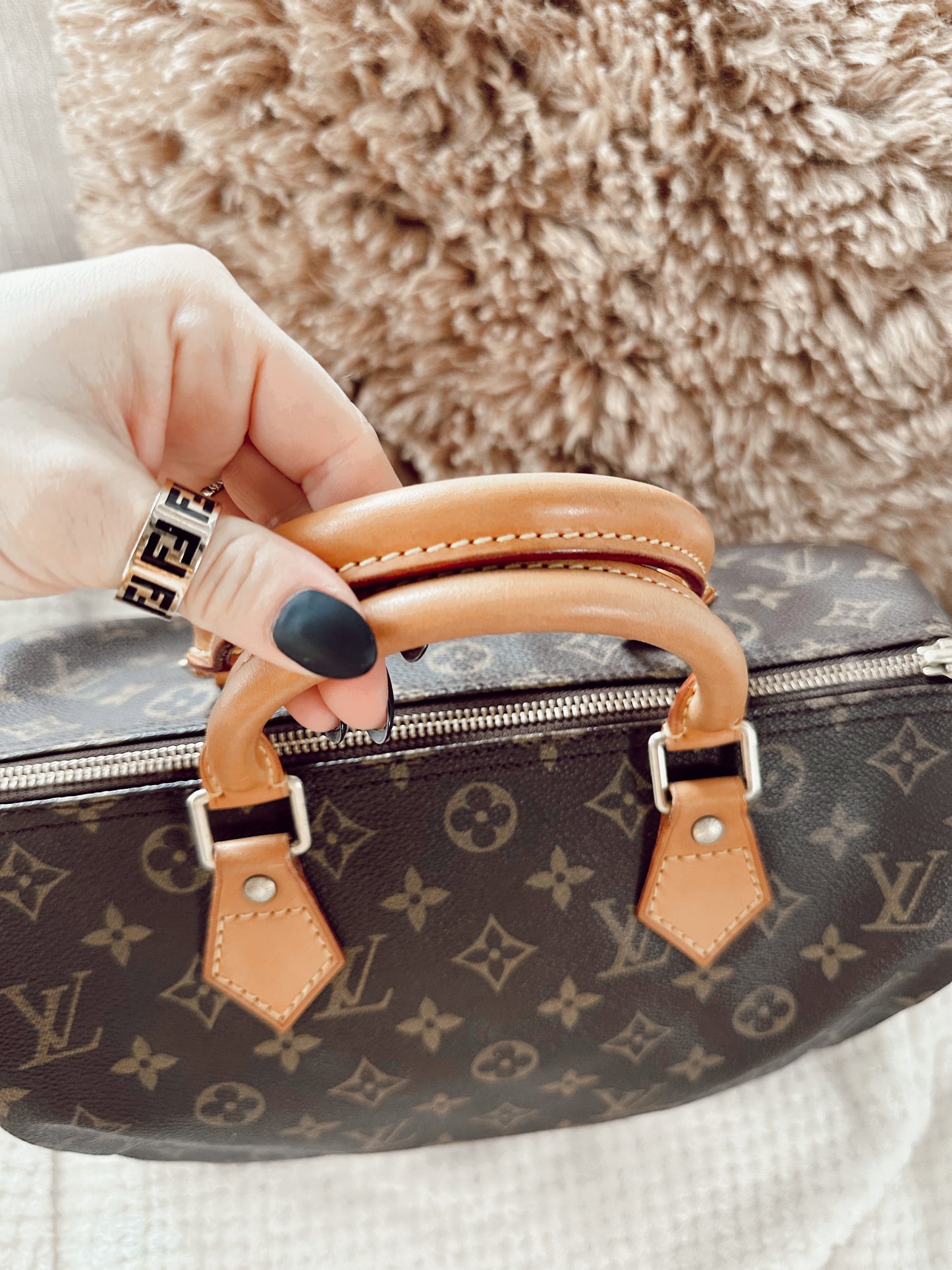 Louis Vuitton Speedy Monogram 30