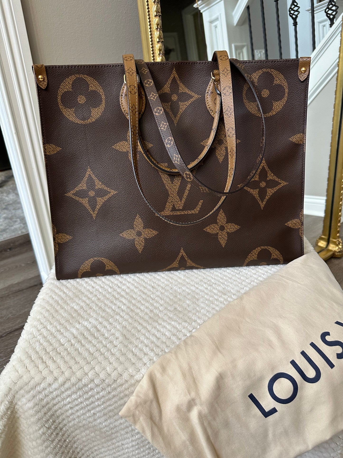 Louis Vuitton On The Go Tote GM