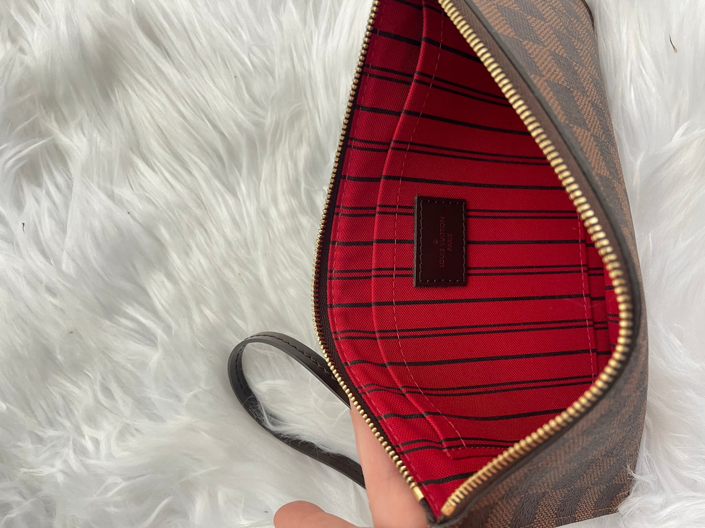 Neverfull Damier Ebene Pouch