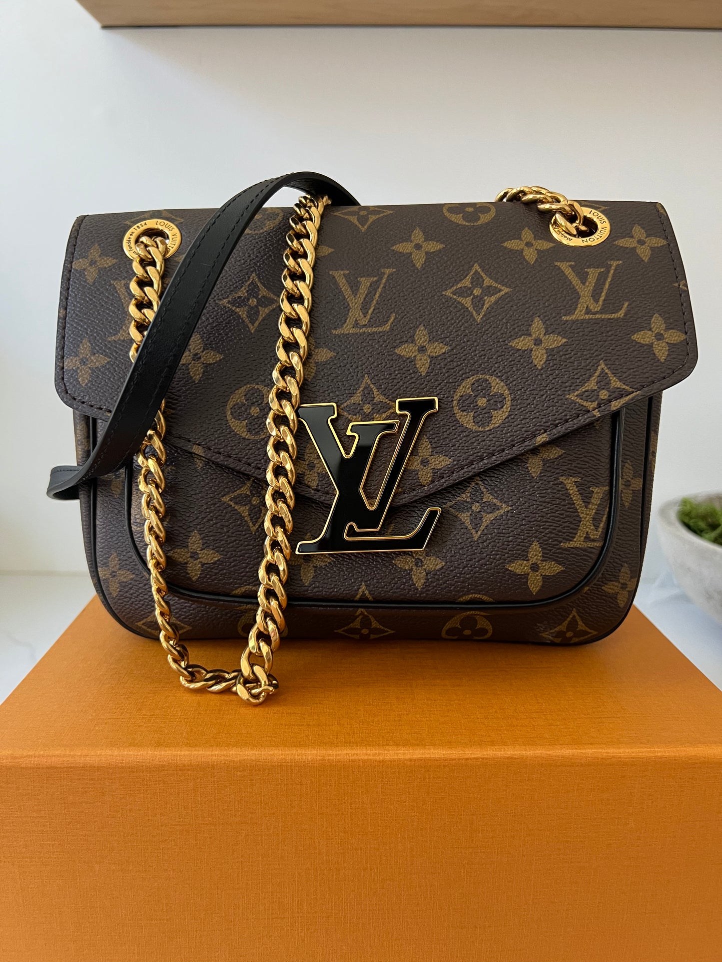 Louis Vuitton PASSY BAG – A&J GOLD NORWAY