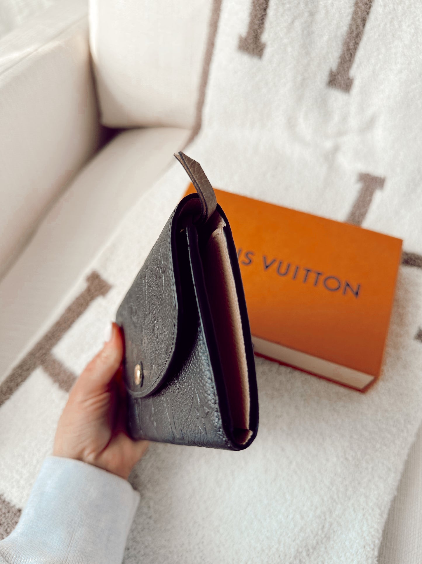 Louis Vuitton Emilie Wallet Noir