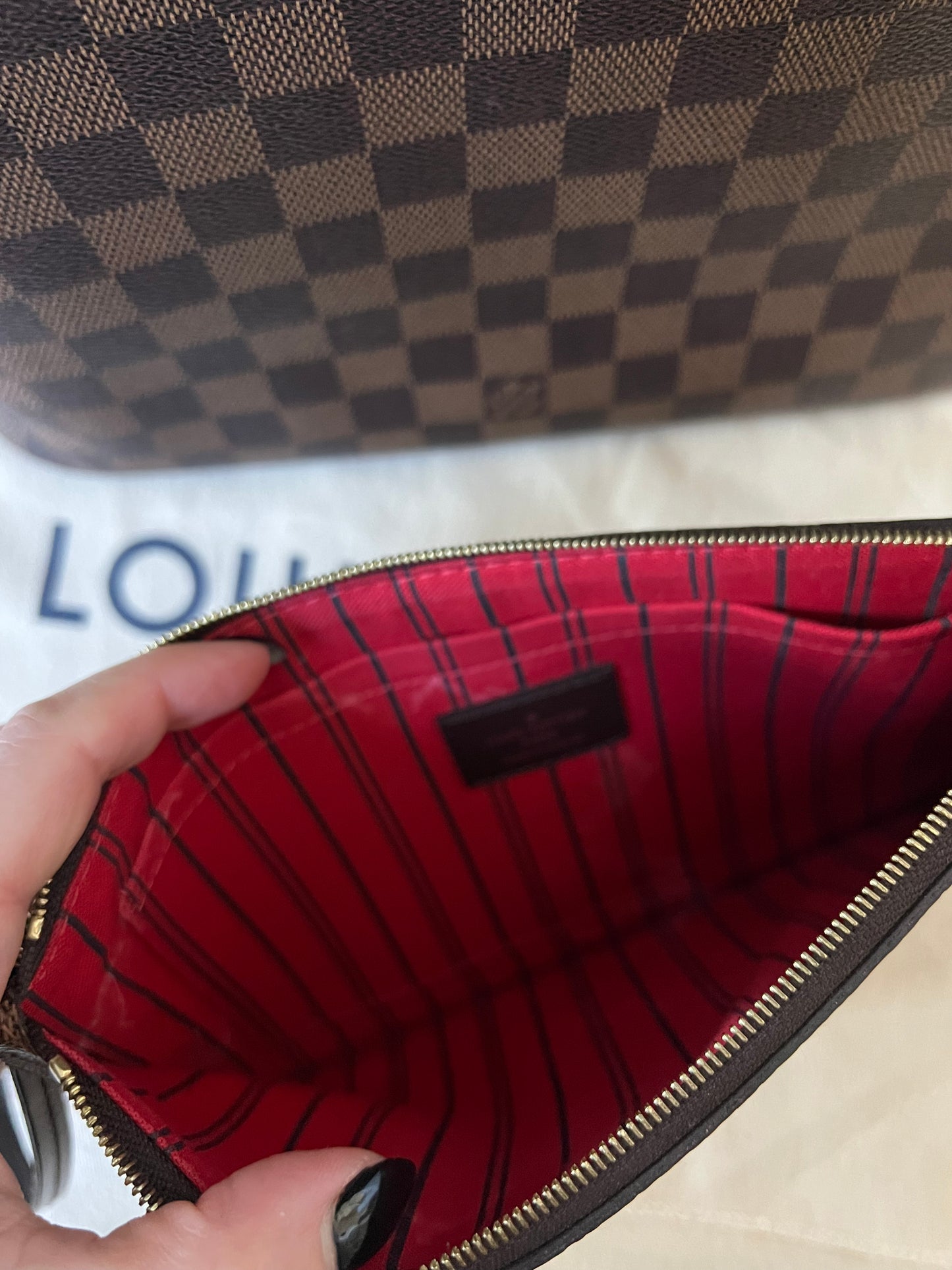 Louis Vuitton Damier Neverfull MM W/ Pouch