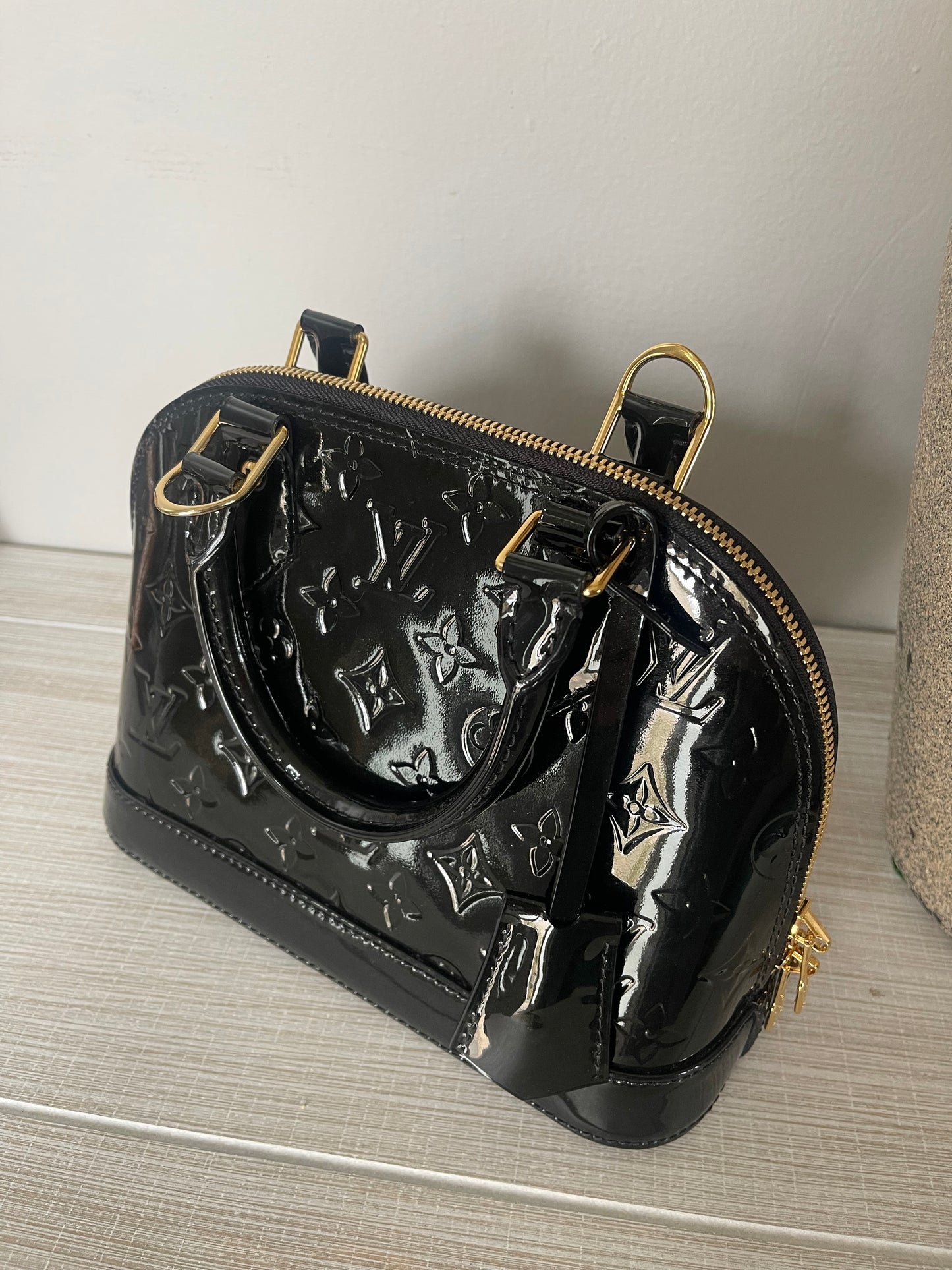 Louis Vuitton Alma BB Vernis Leather