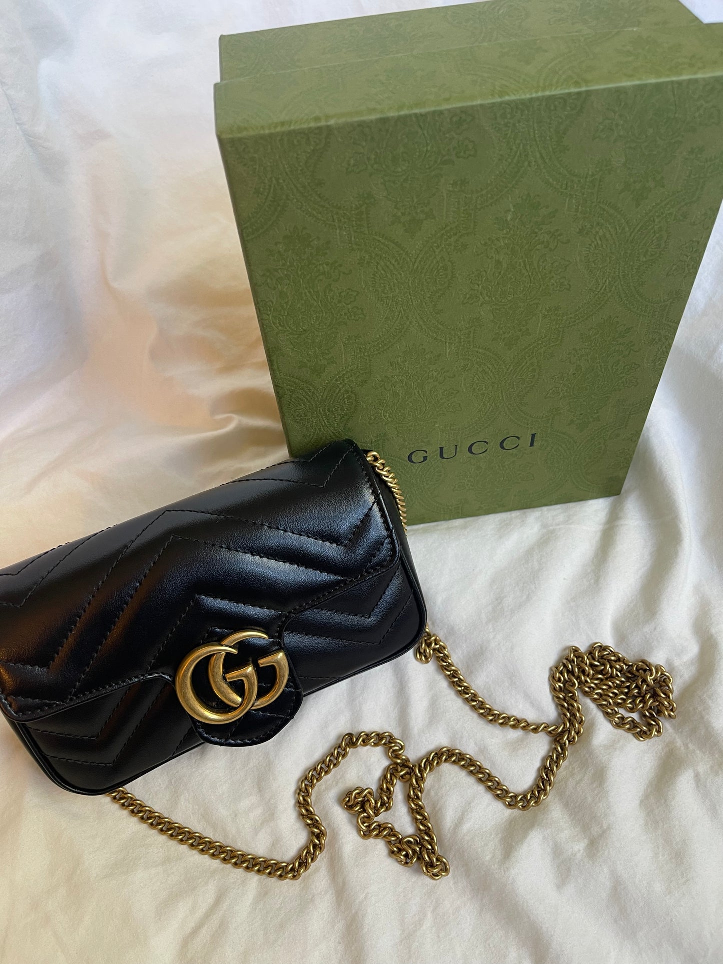 Gucci Super Mini GG Marmont