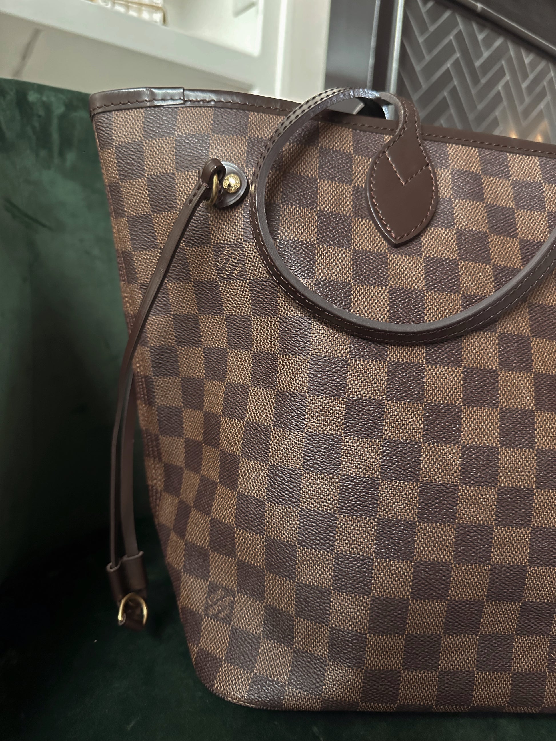 Louis Vuitton Neverfull MM Damier Ebene Cherry - Luxury Shopping